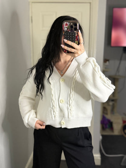 Super soft cropped buttoned braided cardigan