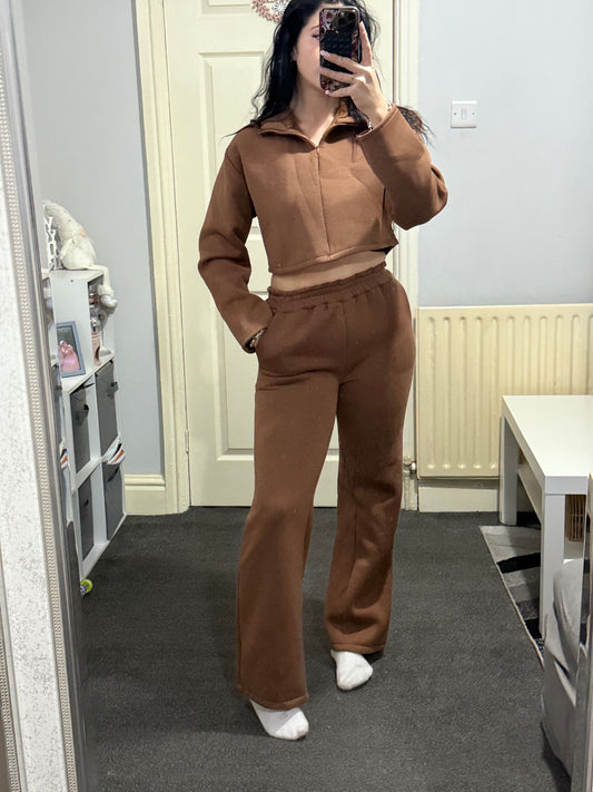 Cropped tracksuit