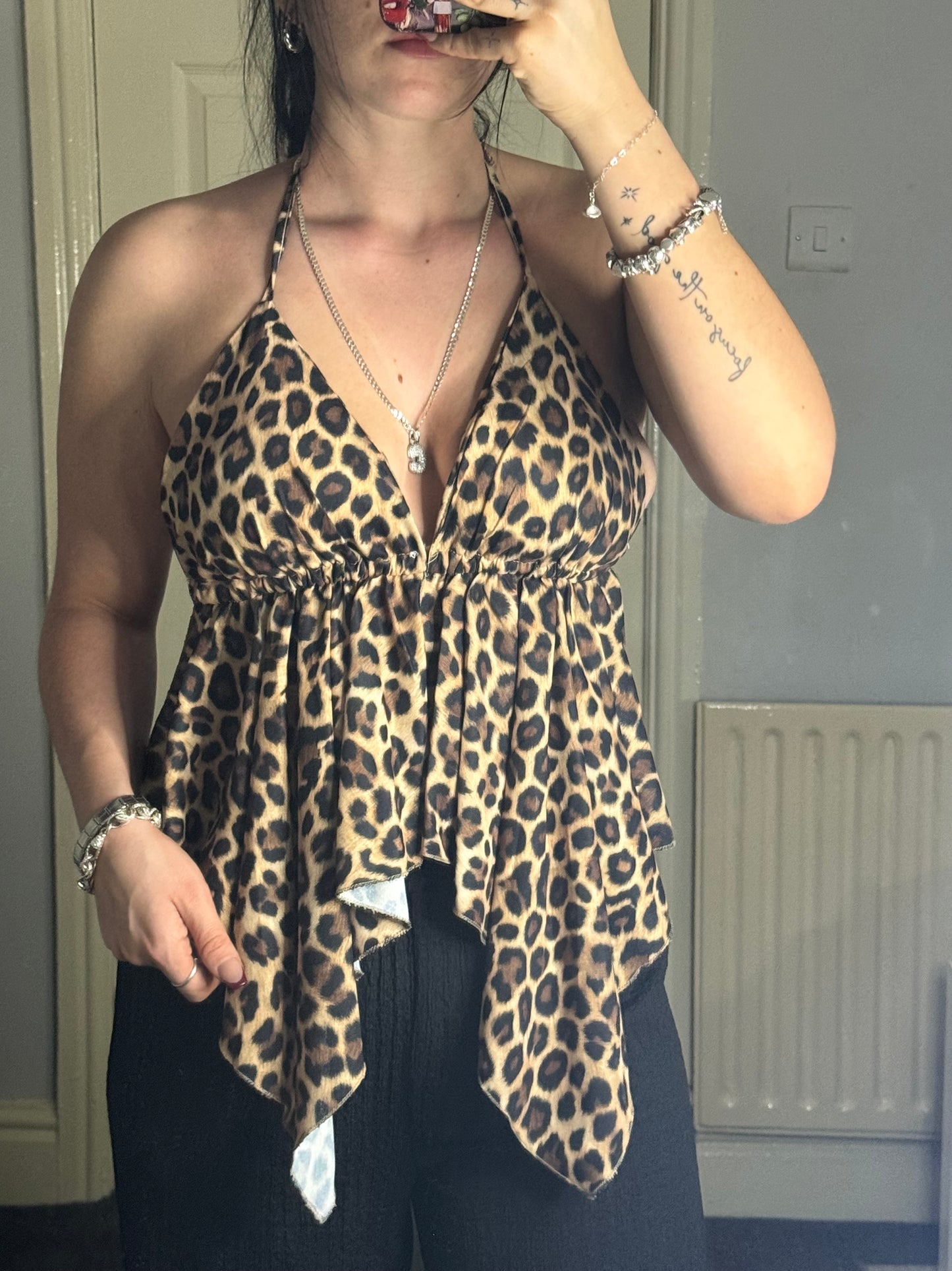 Floaty tie around top