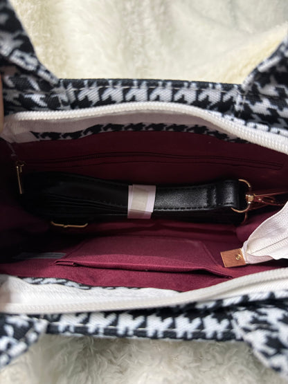 Mini Top-Handle Tote – Structured & Stylish