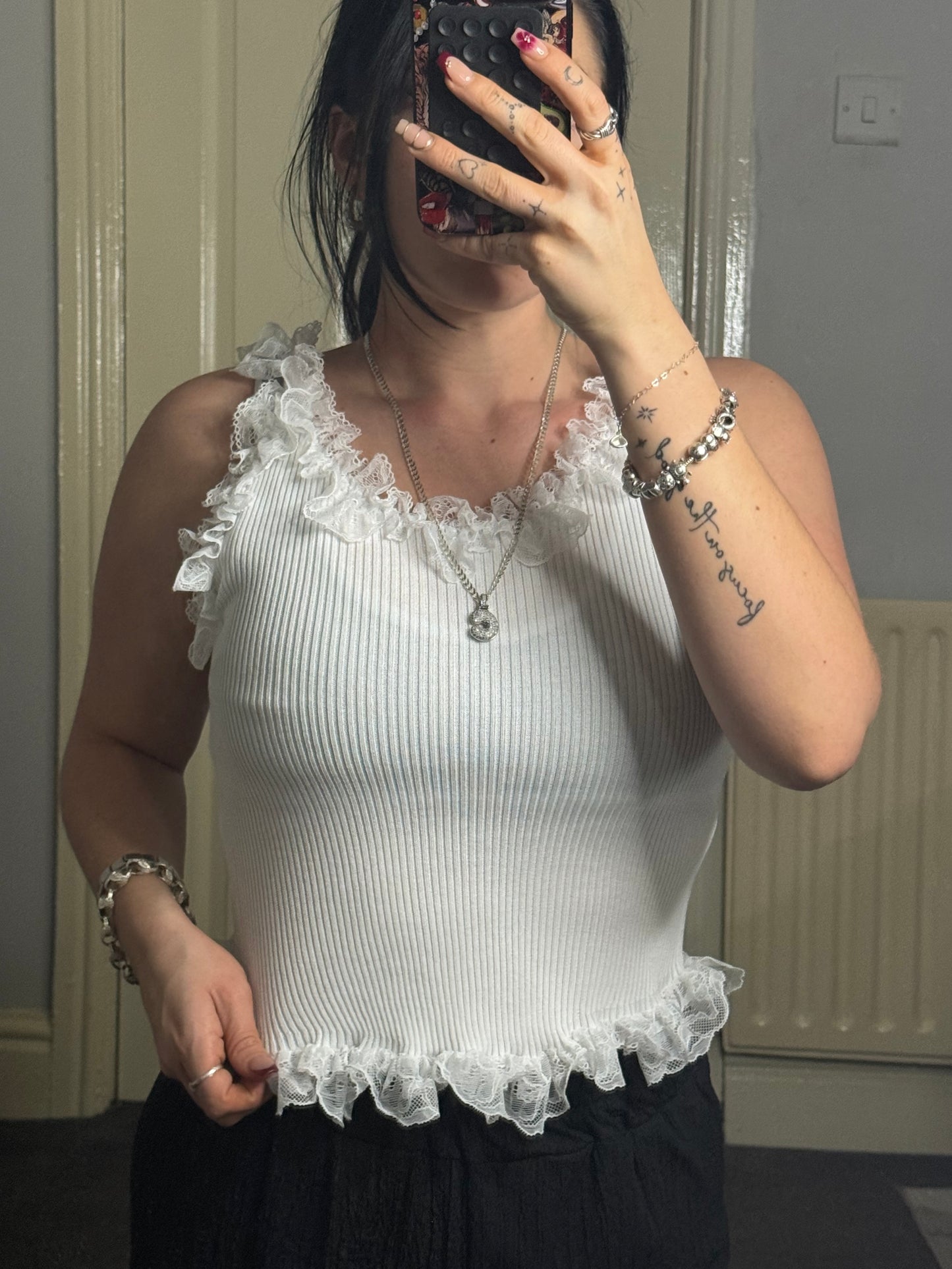 Lace ruffled trim ribbed vest